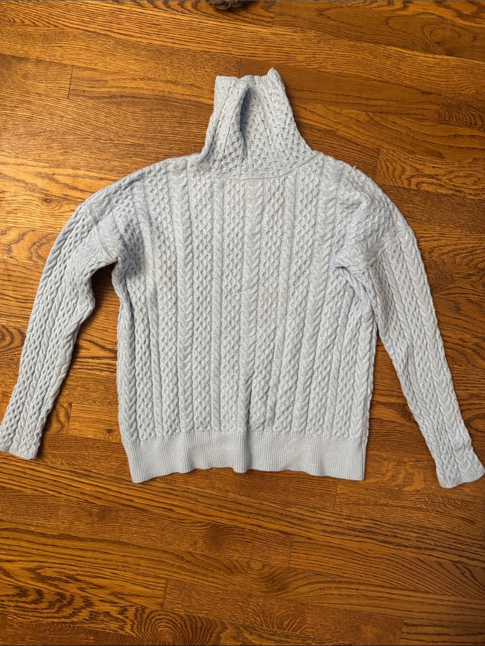 Banana Republic Light Blue Cozy Heavy Cable Turtleneck Sweater size Medium